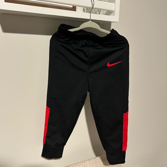 Nike sweatsuit- 24month - Picture 2 of 2